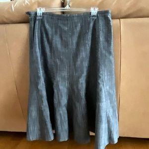 Larry Levine women’s flared skirt dark gray size 10